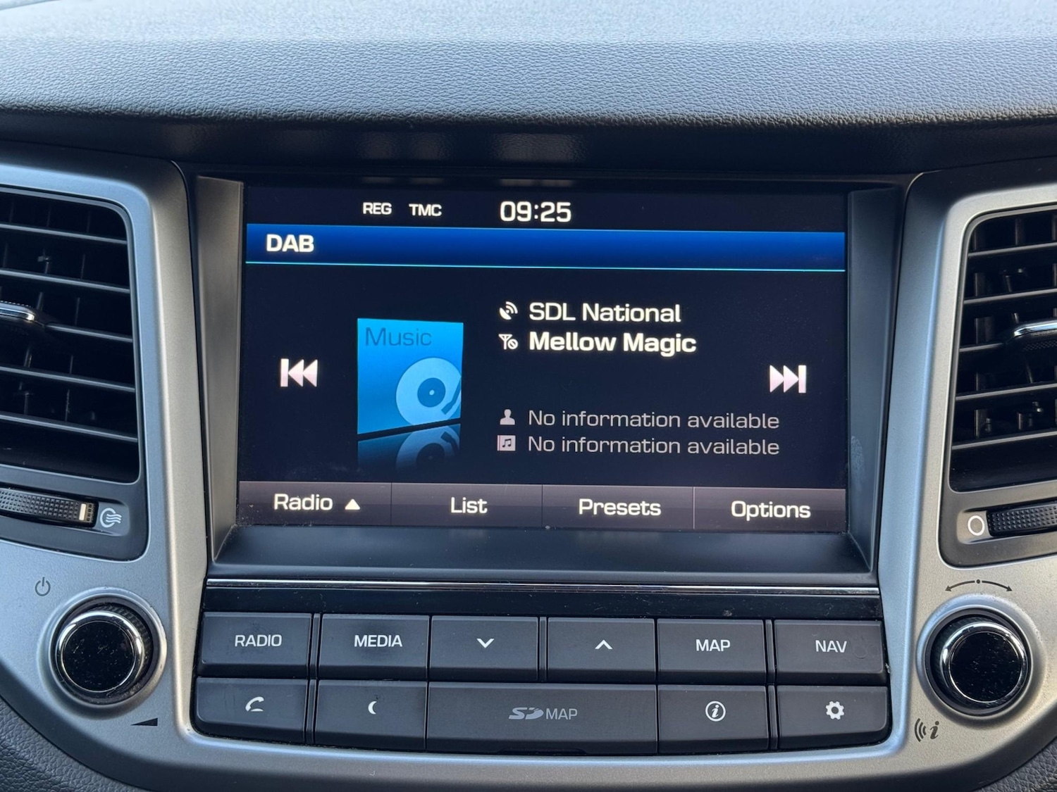 Used Hyundai TUCSON 2017 for sale - 77200661: Photo 25