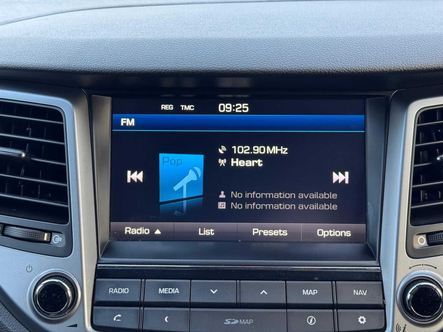 Used Hyundai TUCSON 2017 for sale - 77200661: Photo 27