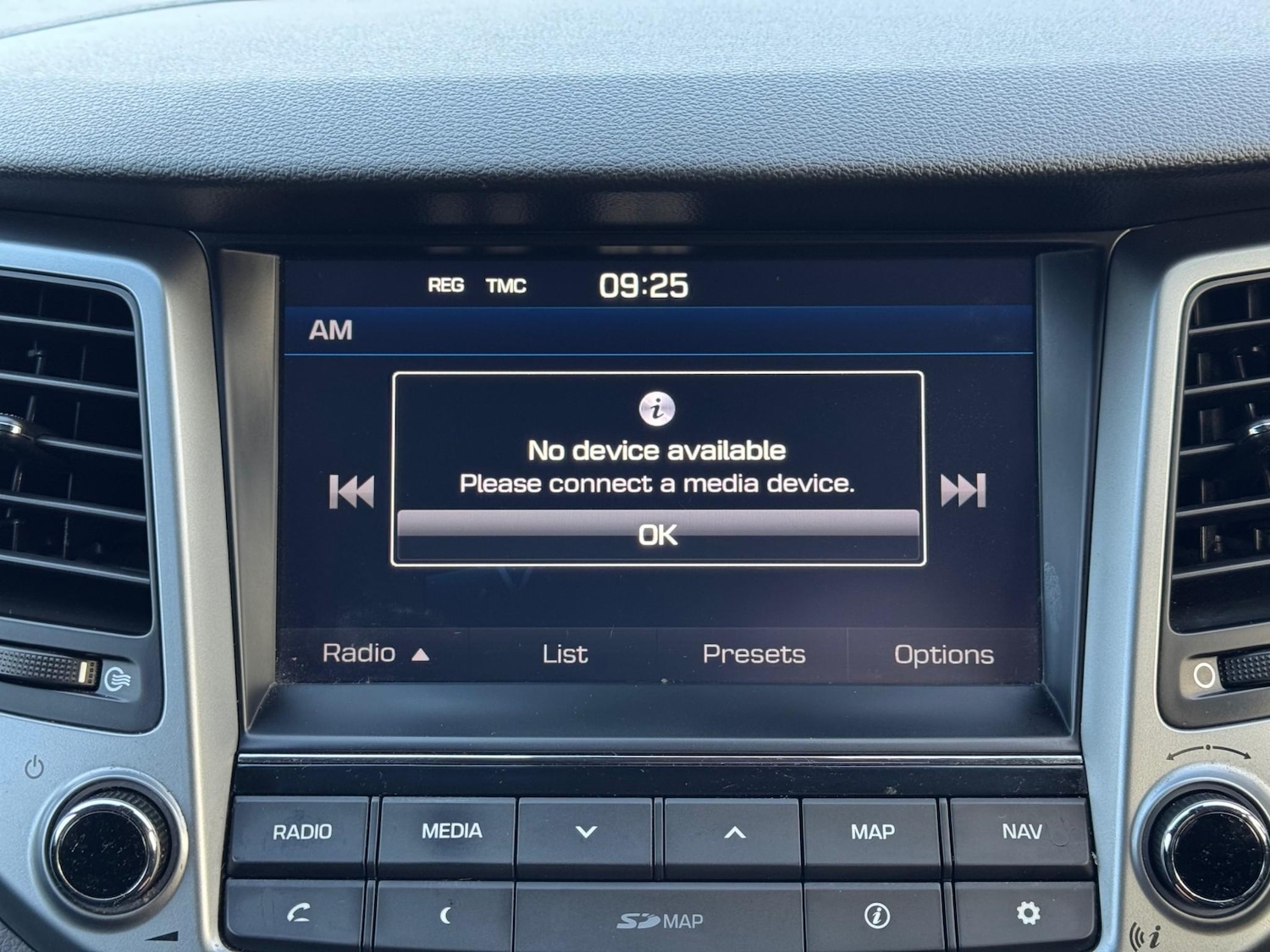 Used Hyundai TUCSON 2017 for sale - 77200661: Photo 29