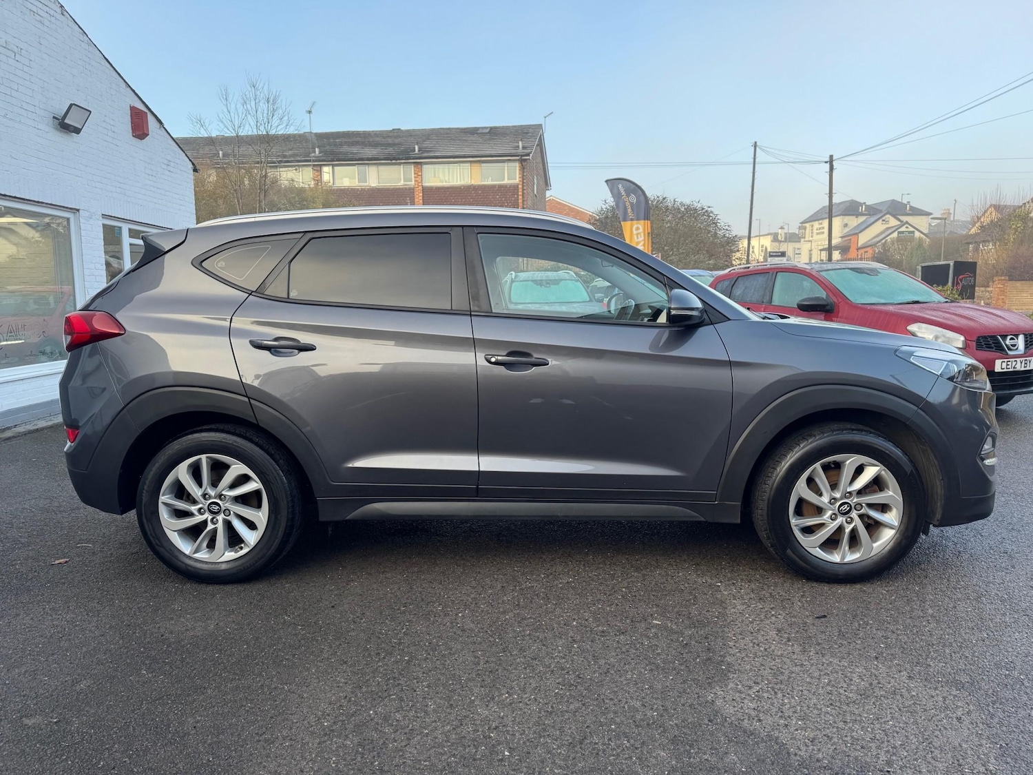 Used Hyundai TUCSON 2017 for sale - 77200661: Photo 3