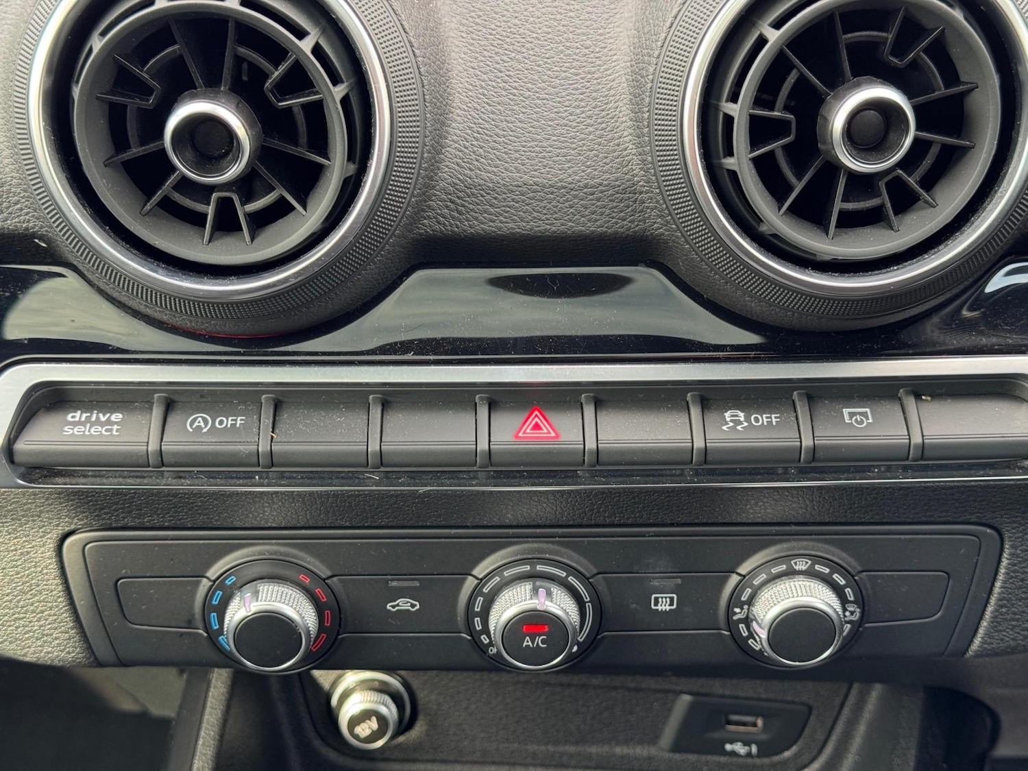 Used Audi Q2 2020 for sale - 77520009: Photo 42