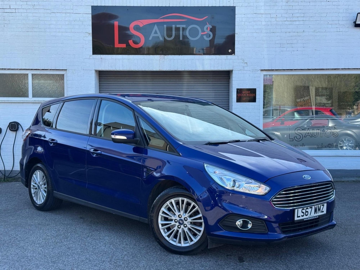 Used Ford S-Max 2017 for sale - 77966297: Photo 1