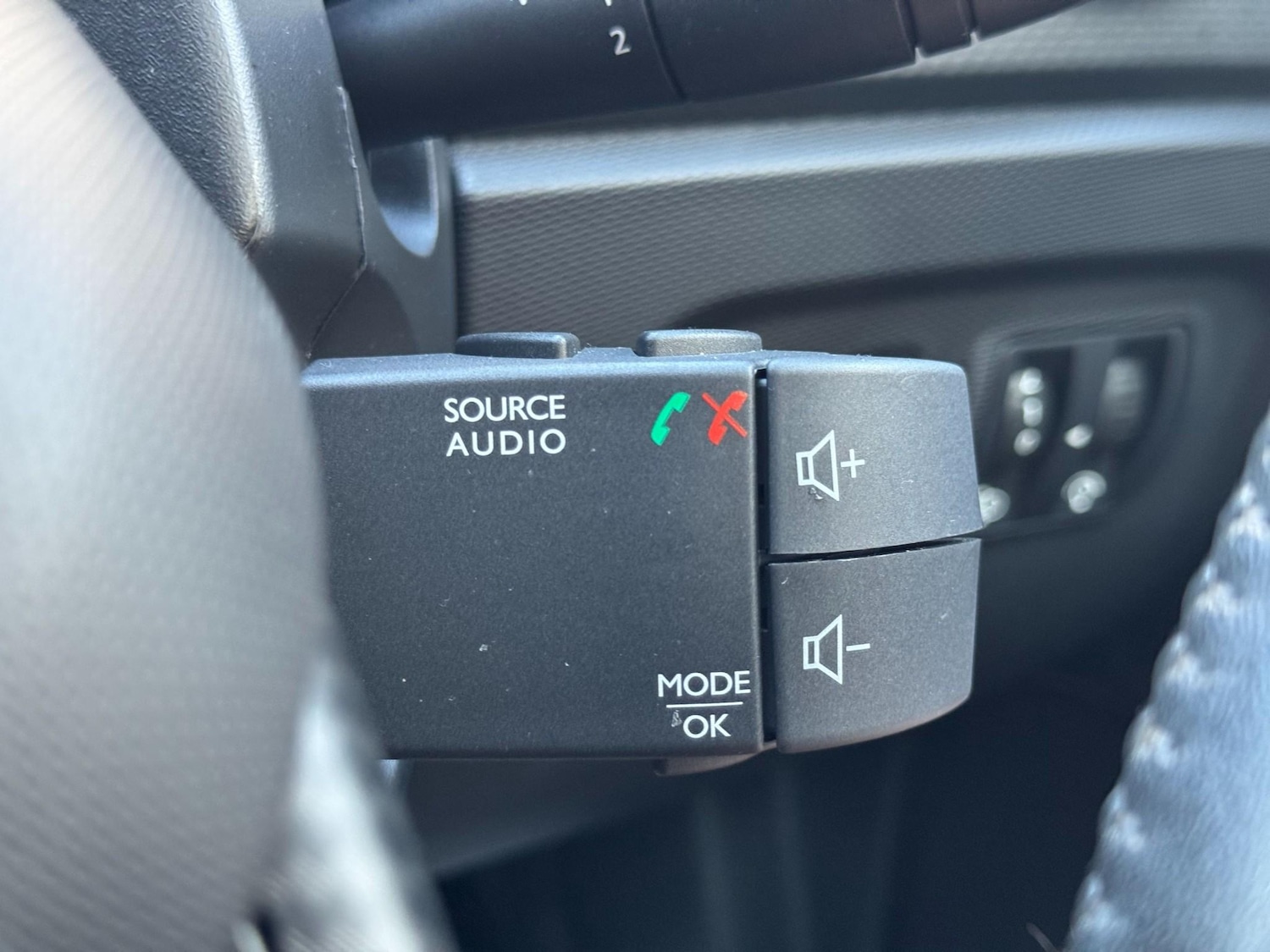 Used Renault Captur 2016 for sale - 77747331: Photo 49