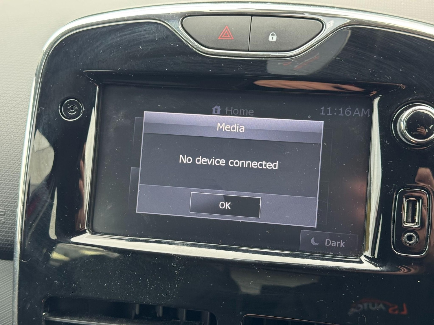 Used Renault Clio 2014 for sale - 76887879: Photo 28