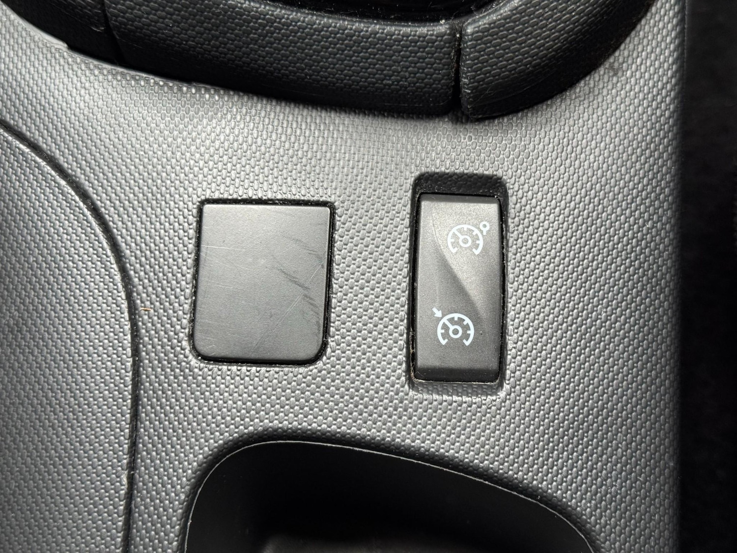 Used Renault Clio 2014 for sale - 76887879: Photo 38