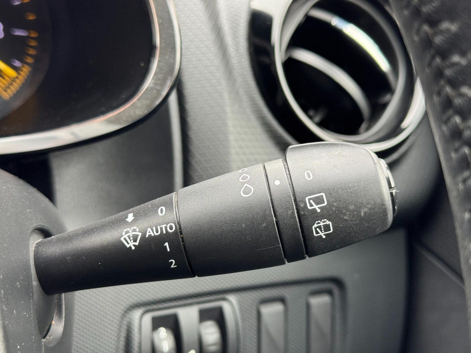 Used Renault Clio 2014 for sale - 76887879: Photo 42