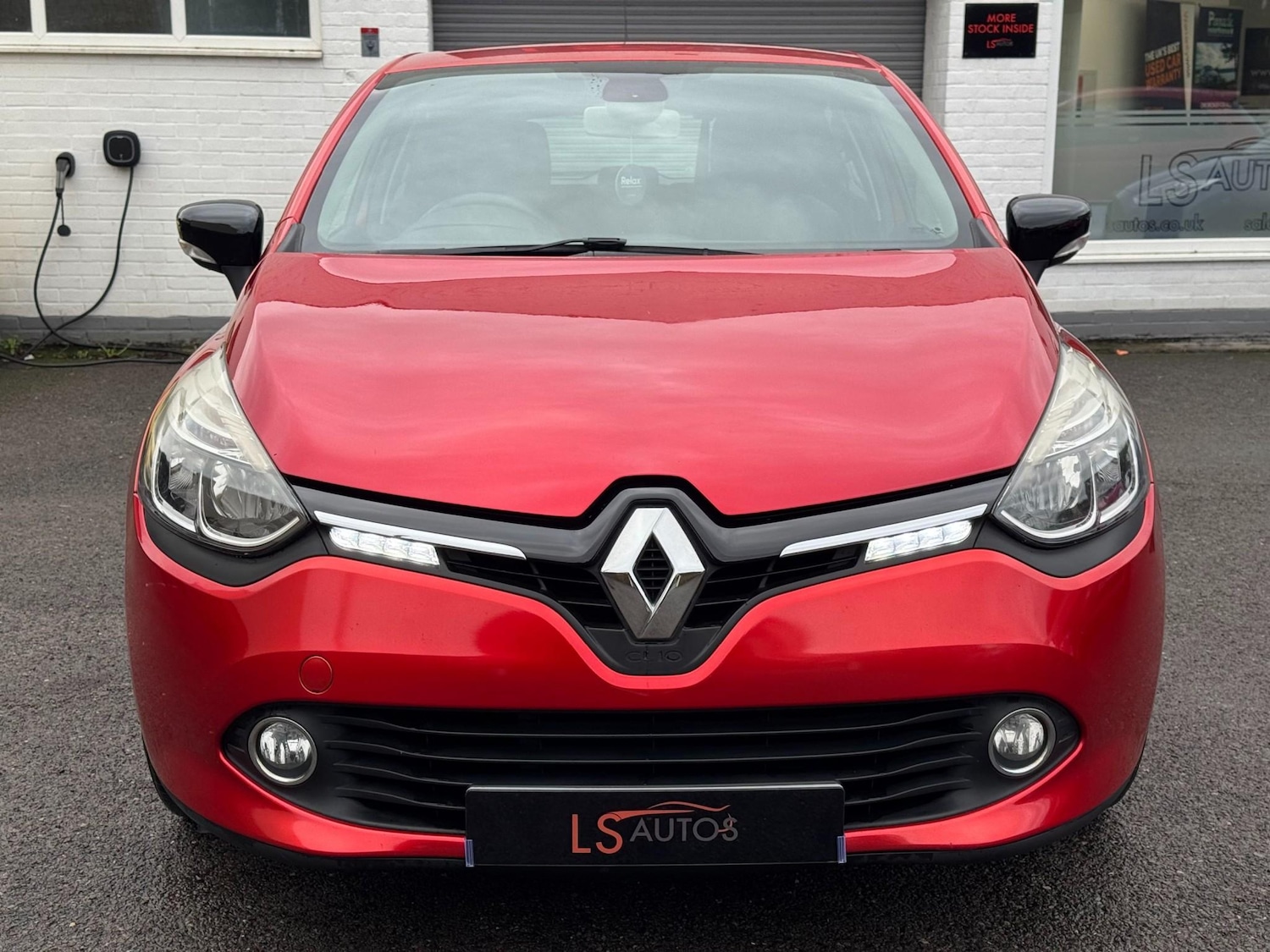 Used Renault Clio 2014 for sale - 76887879: Photo 9