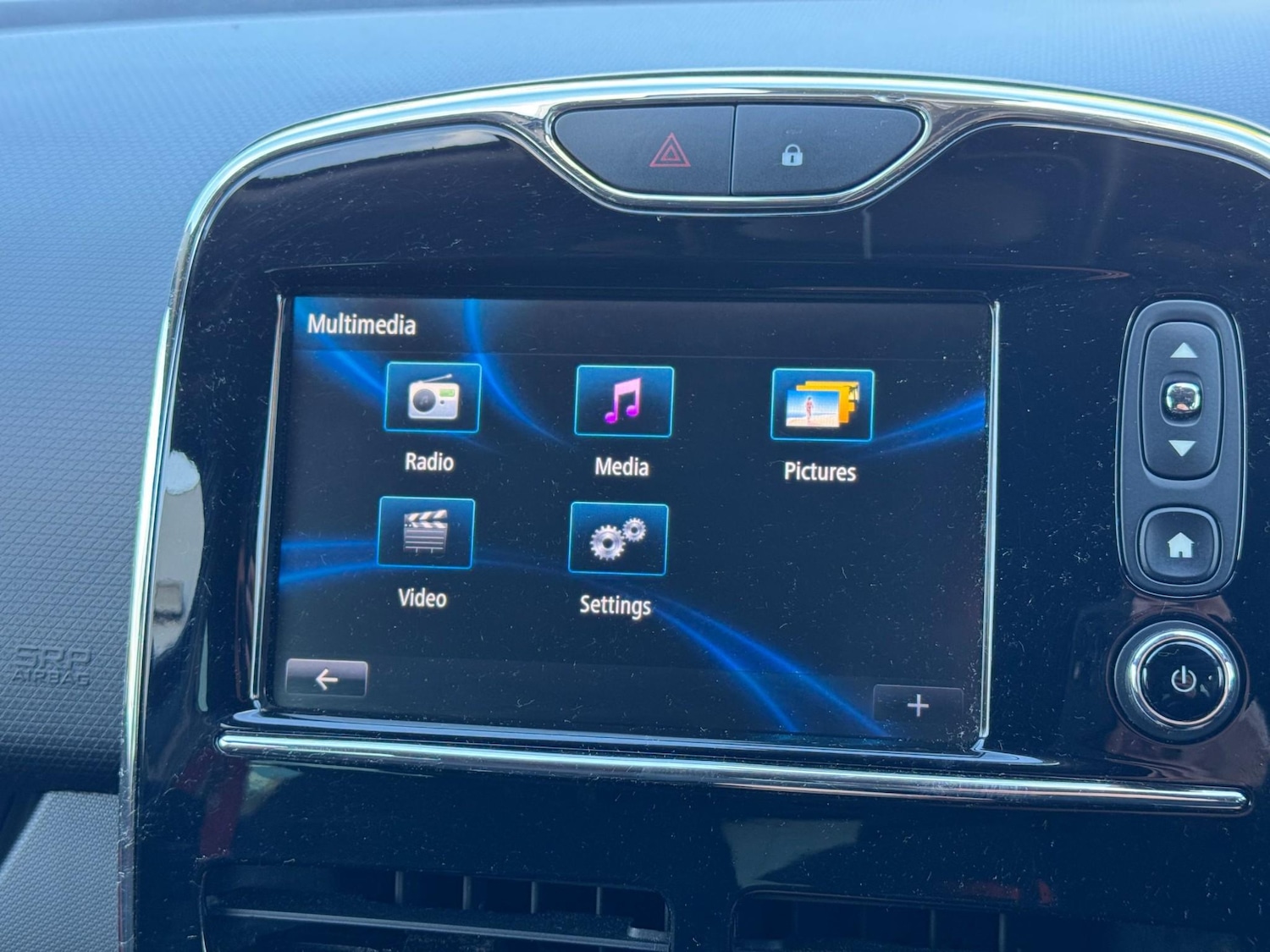 Used Renault Clio 2013 for sale - 76519812: Photo 26