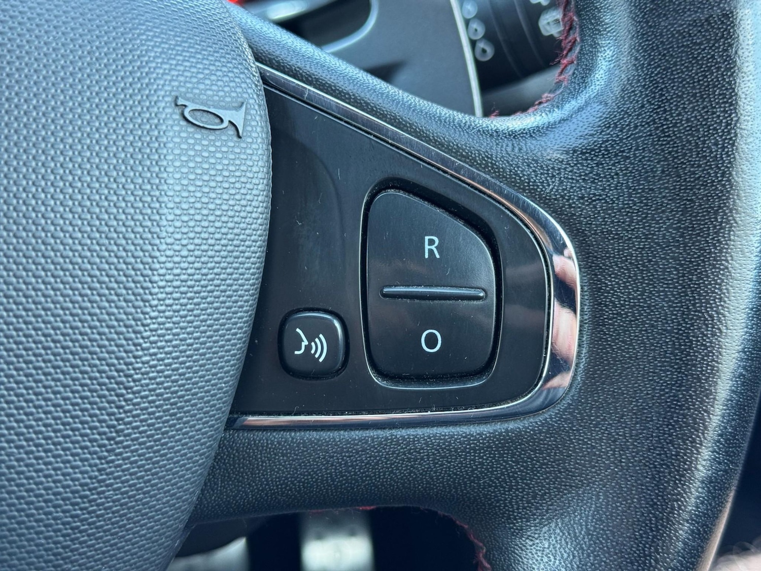 Used Renault Clio 2013 for sale - 76519812: Photo 45