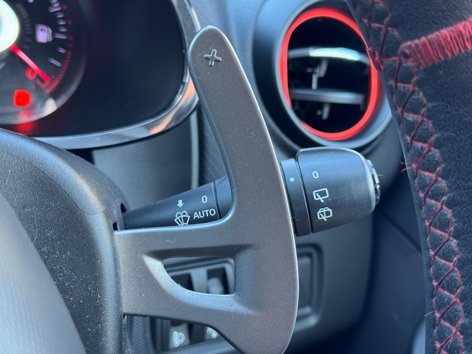 Used Renault Clio 2013 for sale - 76519812: Photo 47