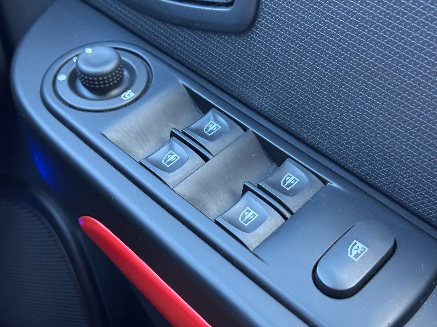 Used Renault Clio 2013 for sale - 76519812: Photo 51