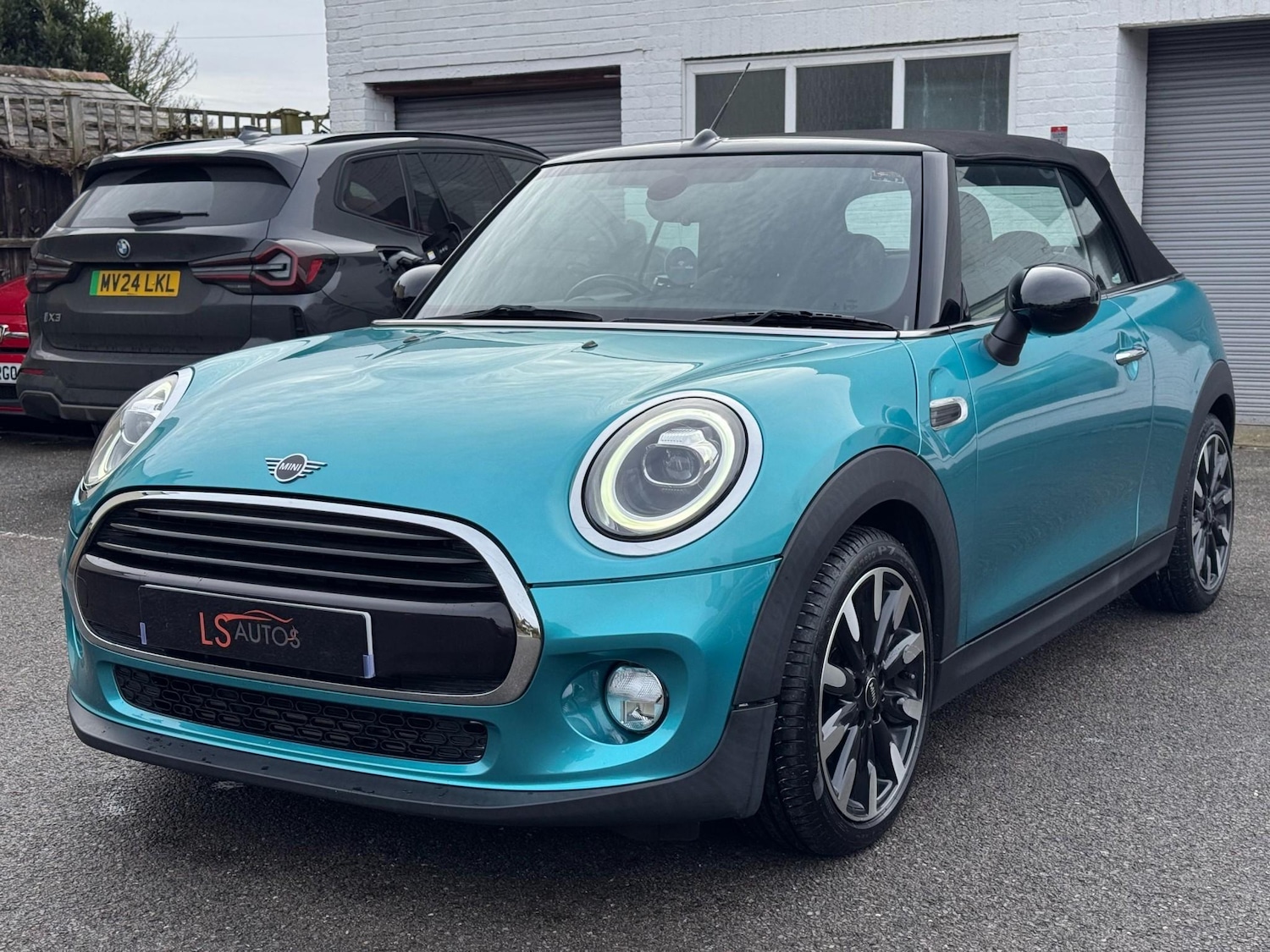 Used MINI Convertible 2018 for sale - 77620316: Photo 15