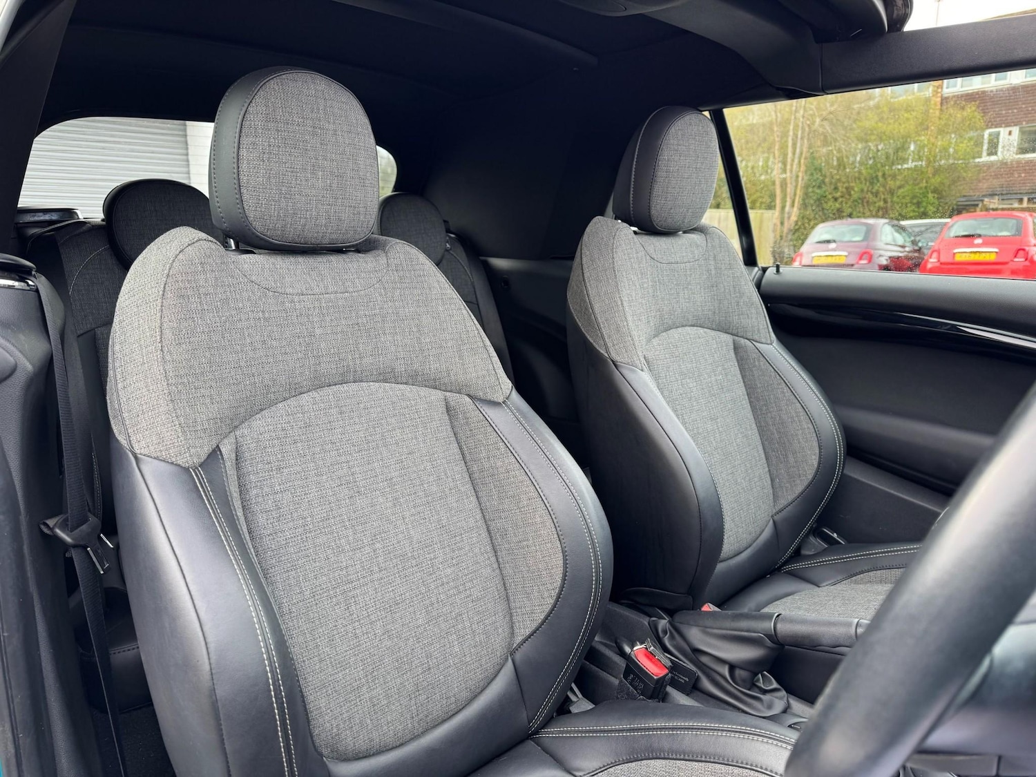 Used MINI Convertible 2018 for sale - 77620316: Photo 26