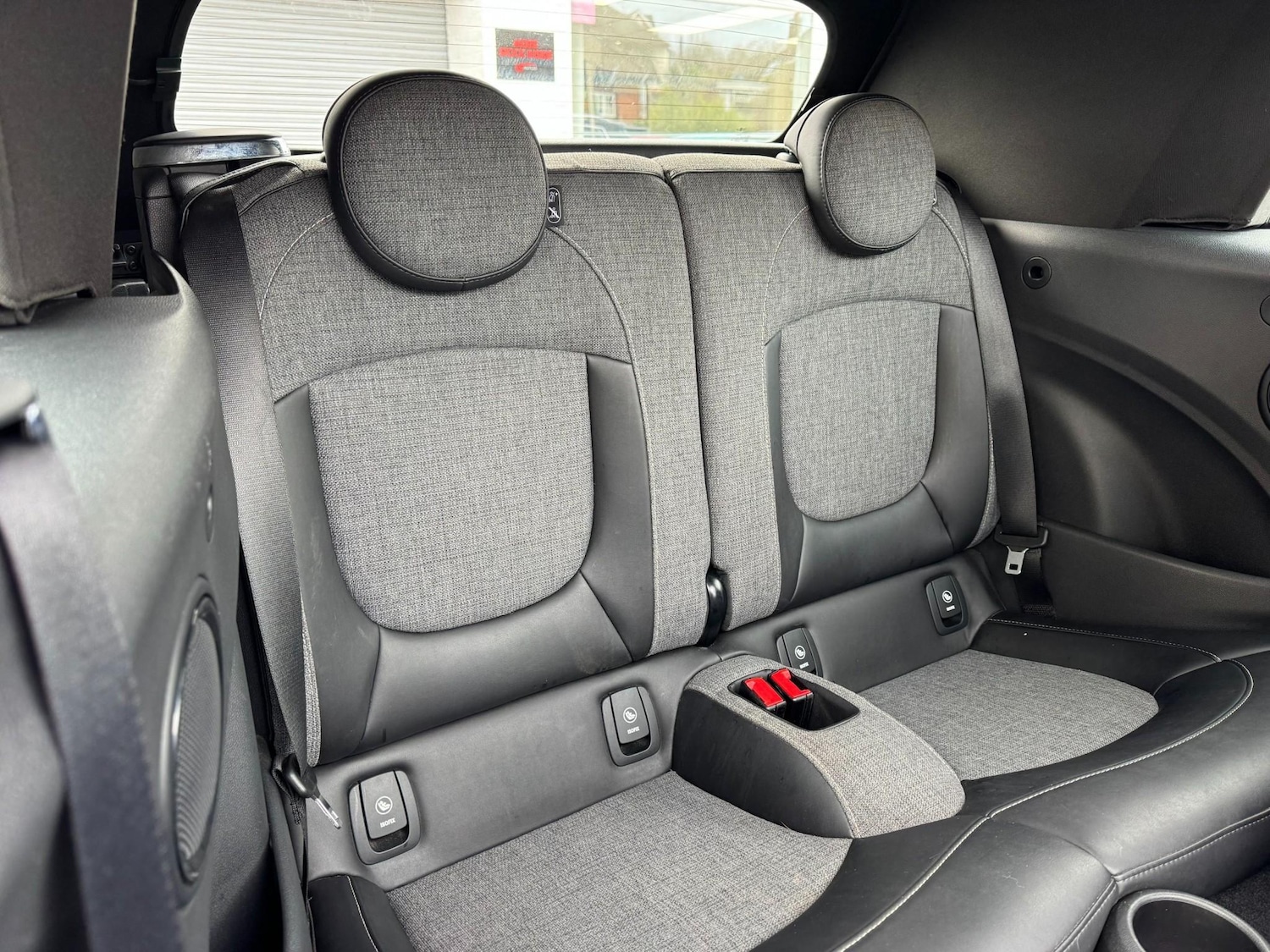 Used MINI Convertible 2018 for sale - 77620316: Photo 27