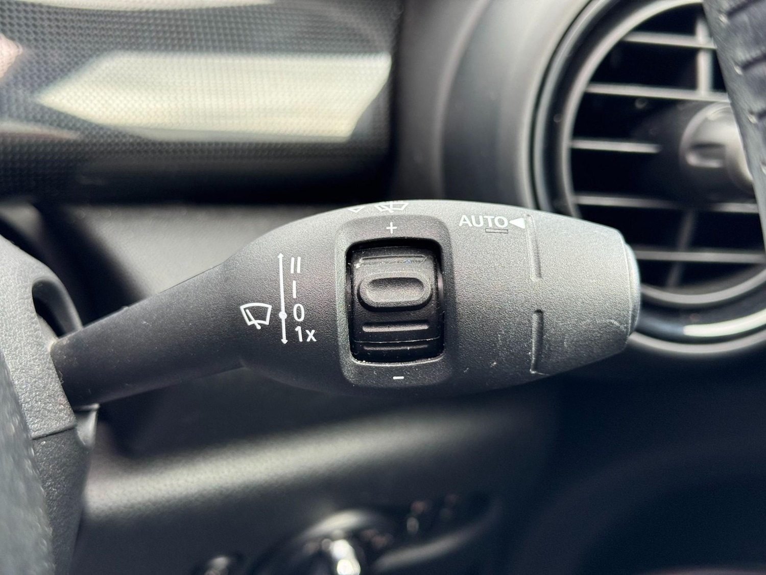 Used MINI Convertible 2018 for sale - 77620316: Photo 56