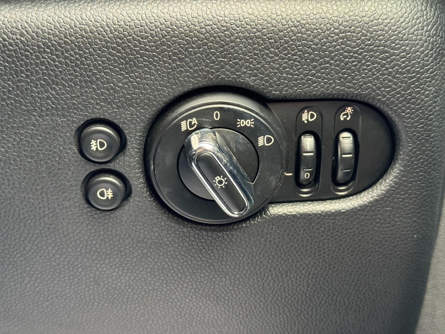 Used MINI Convertible 2018 for sale - 77620316: Photo 57