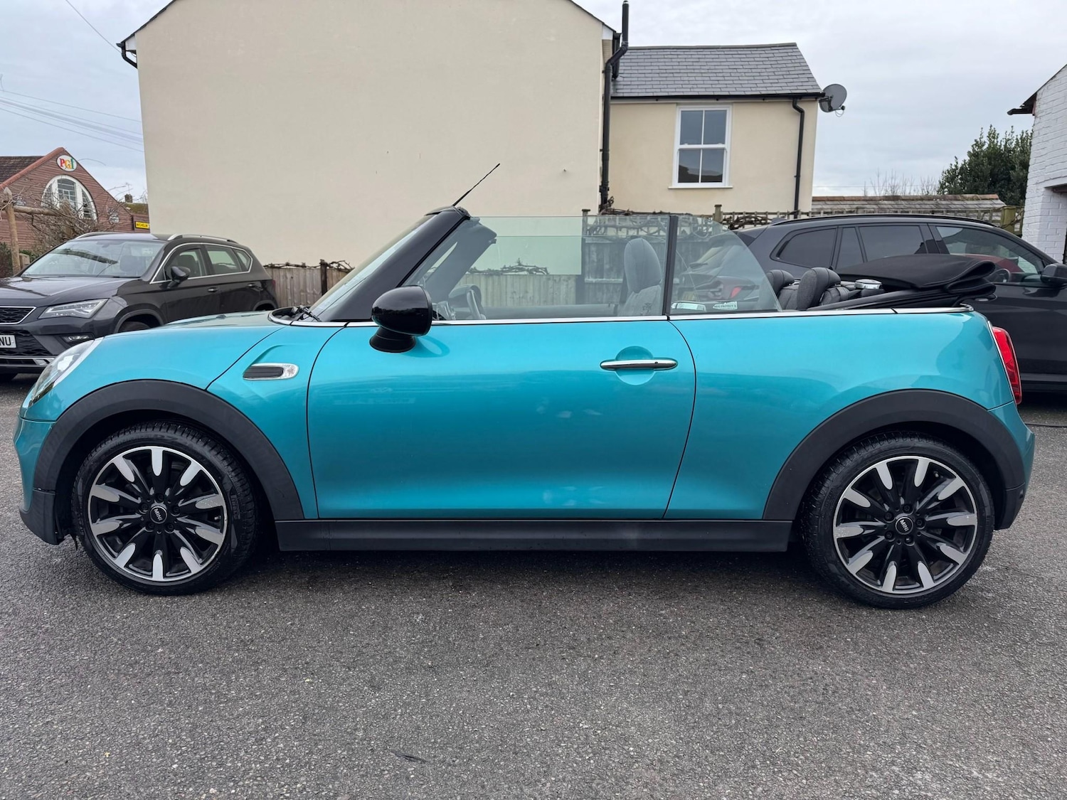 Used MINI Convertible 2018 for sale - 77620316: Photo 6