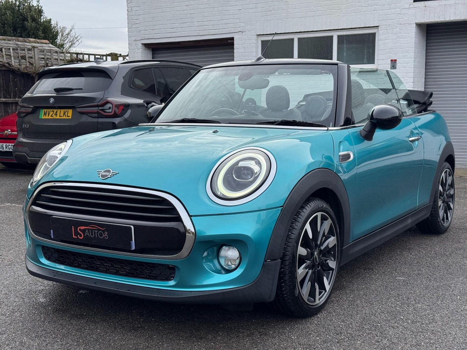 Used MINI Convertible 2018 for sale - 77620316: Photo 7