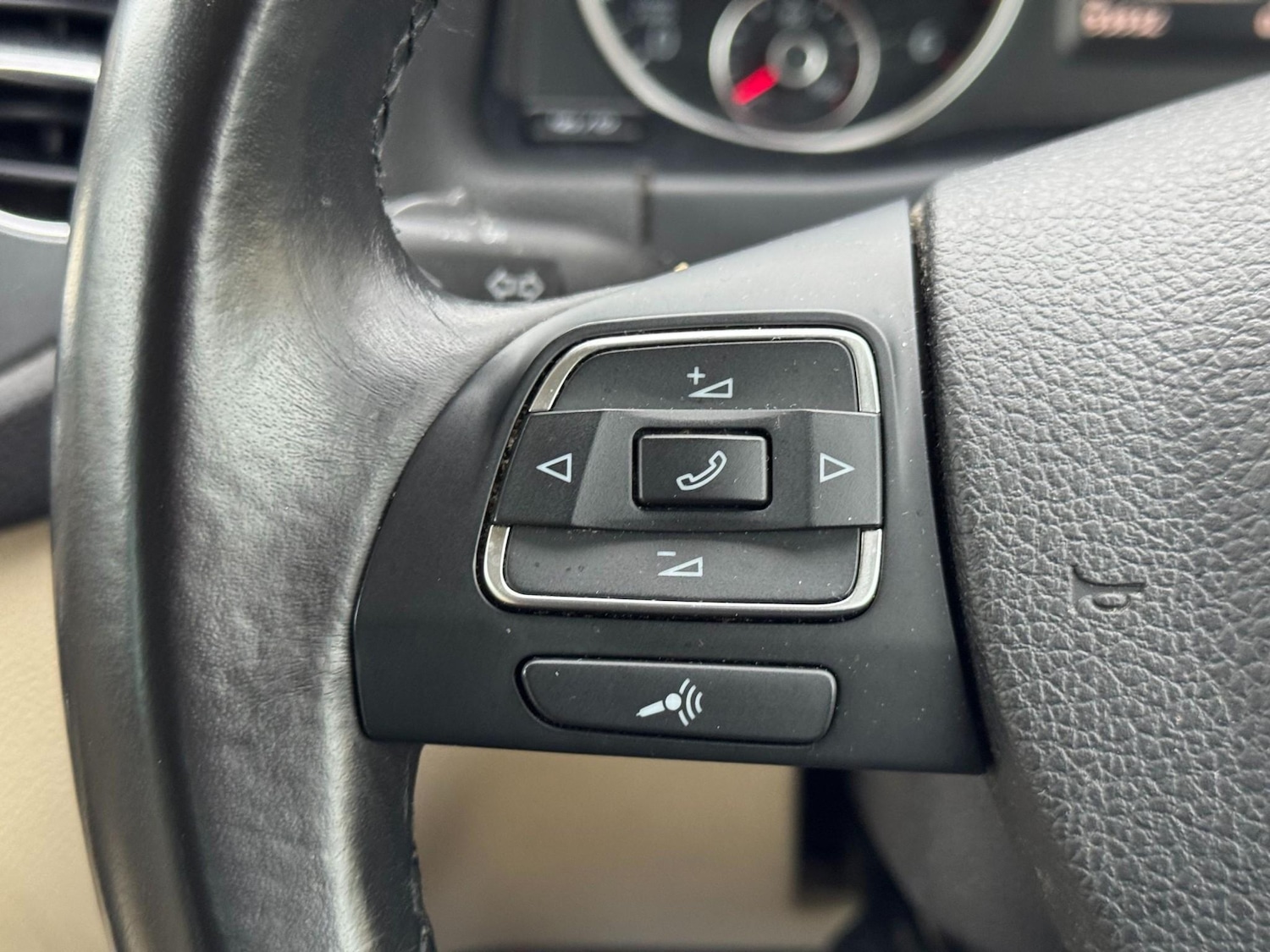 Used Volkswagen Tiguan 2013 for sale - 76922546: Photo 44