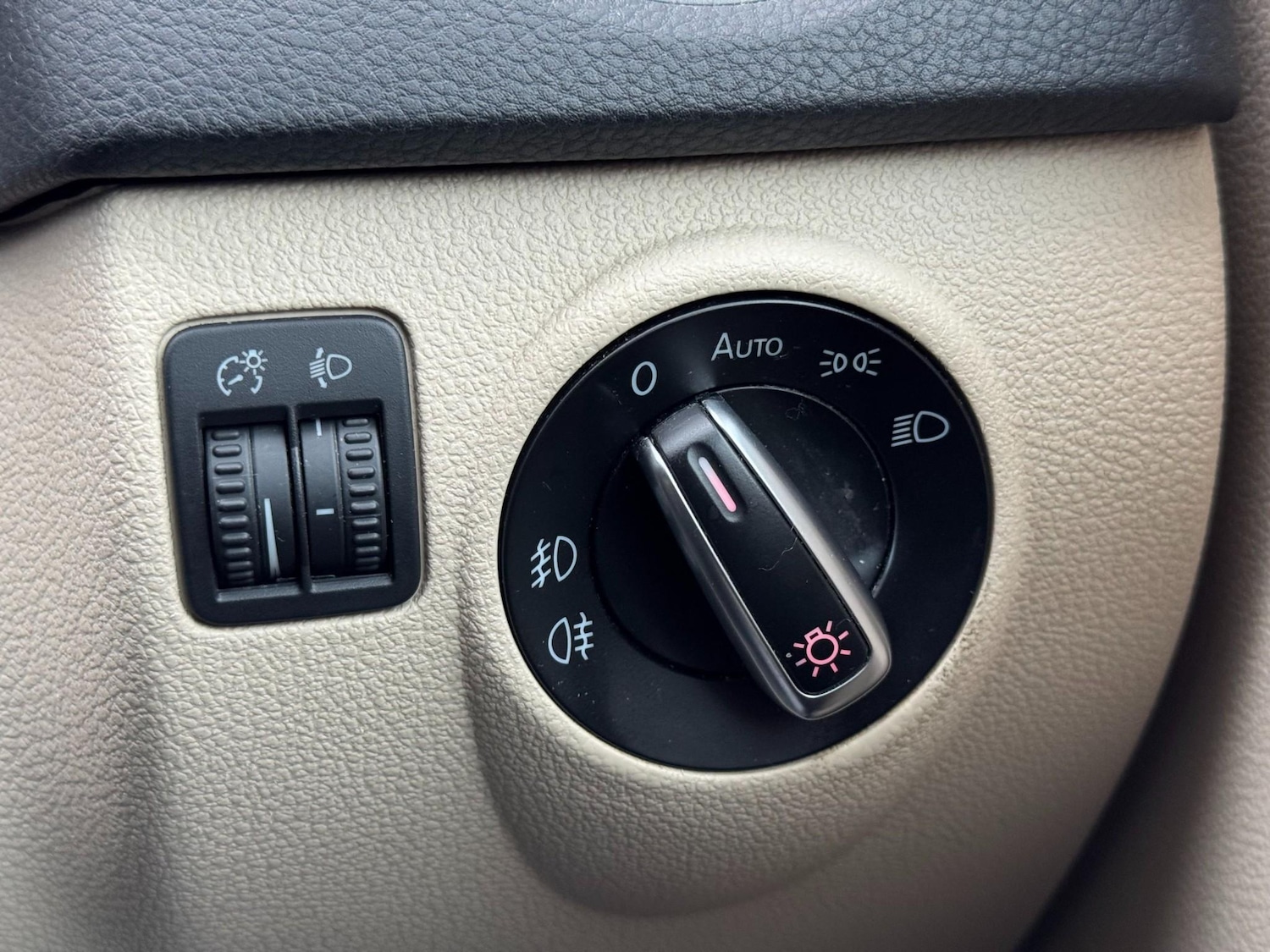 Used Volkswagen Tiguan 2013 for sale - 76922546: Photo 48