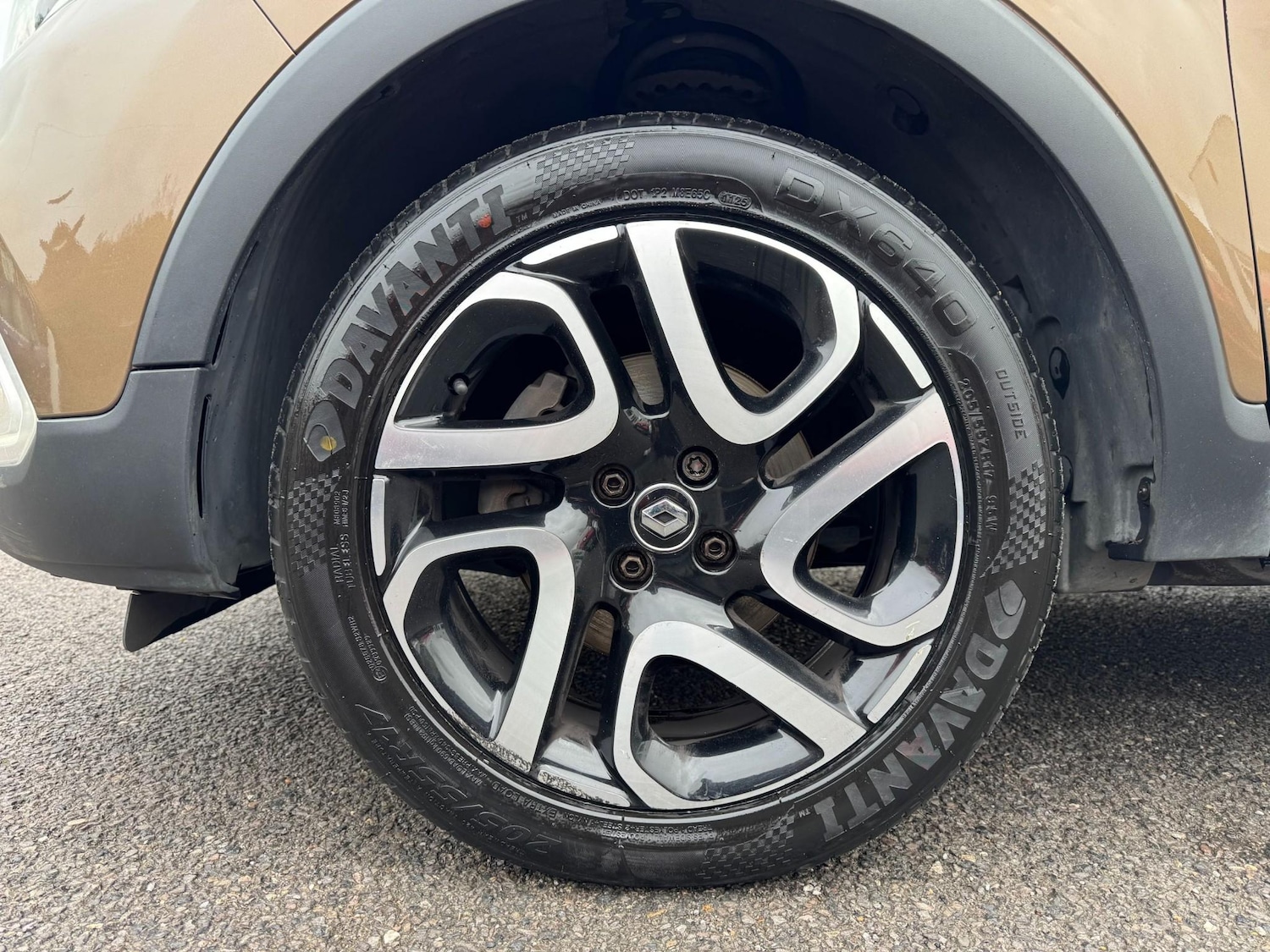 Used Renault Captur 2017 for sale - 76453166: Photo 11