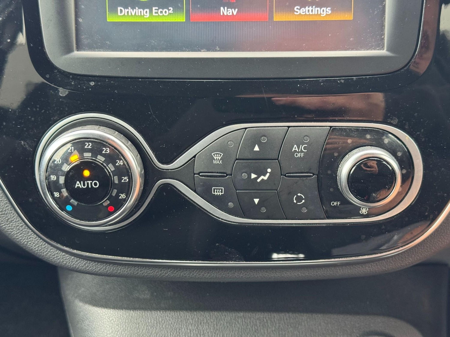 Used Renault Captur 2017 for sale - 76453166: Photo 41