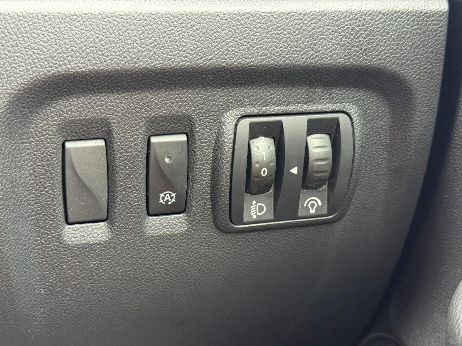 Used Renault Captur 2017 for sale - 76453166: Photo 49