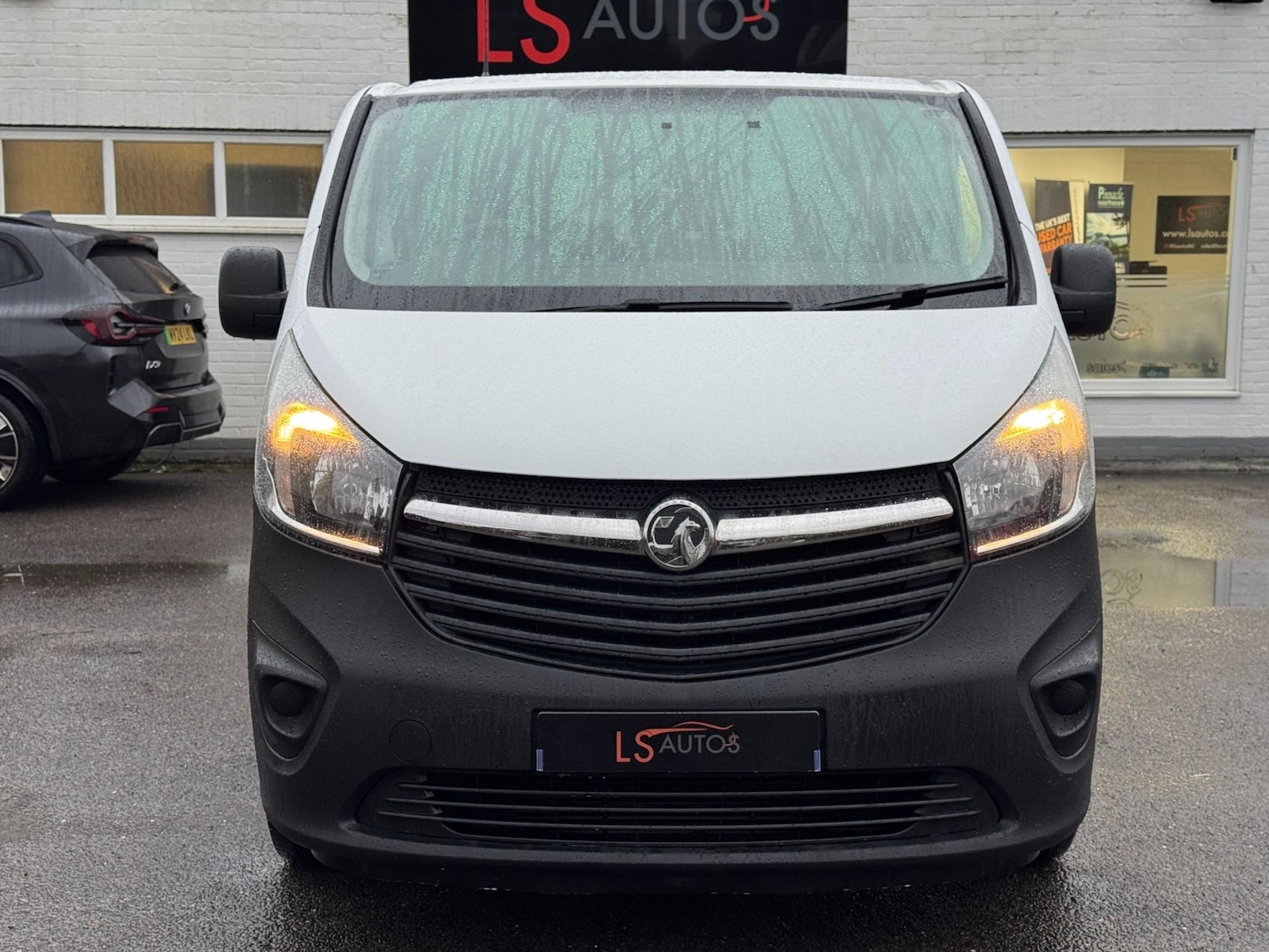 Used Vauxhall Vivaro 2016 for sale - 77275619: Photo 9