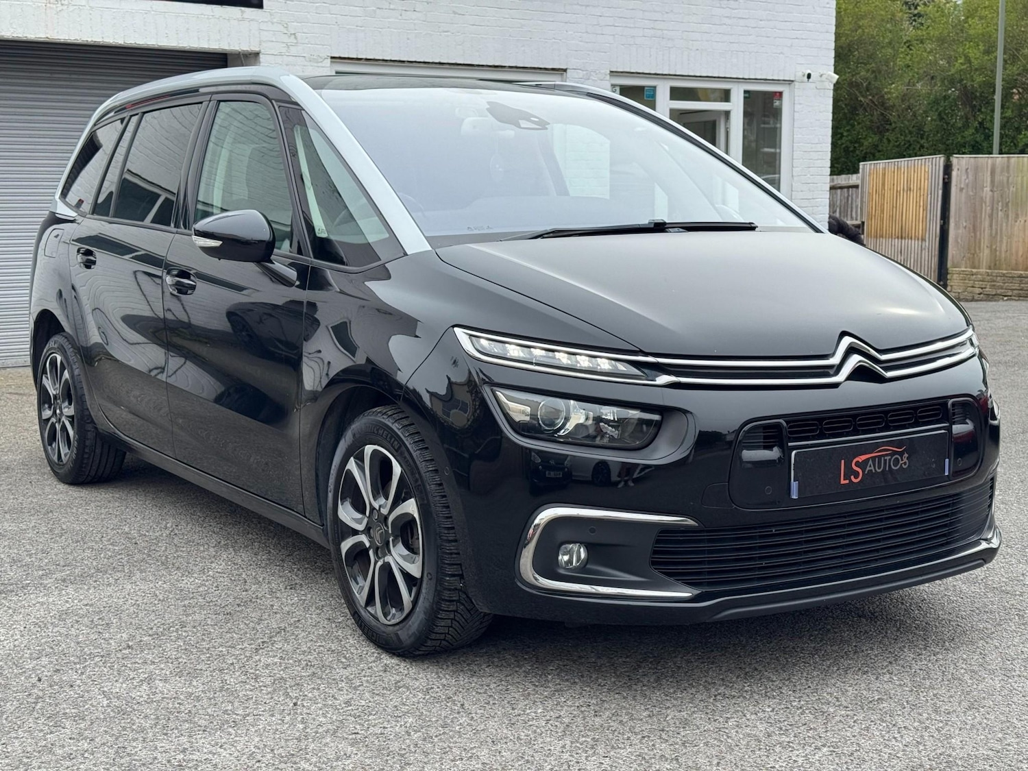 Used Citroen Grand C4 Picasso 2020 for sale - 78205925: Photo 2