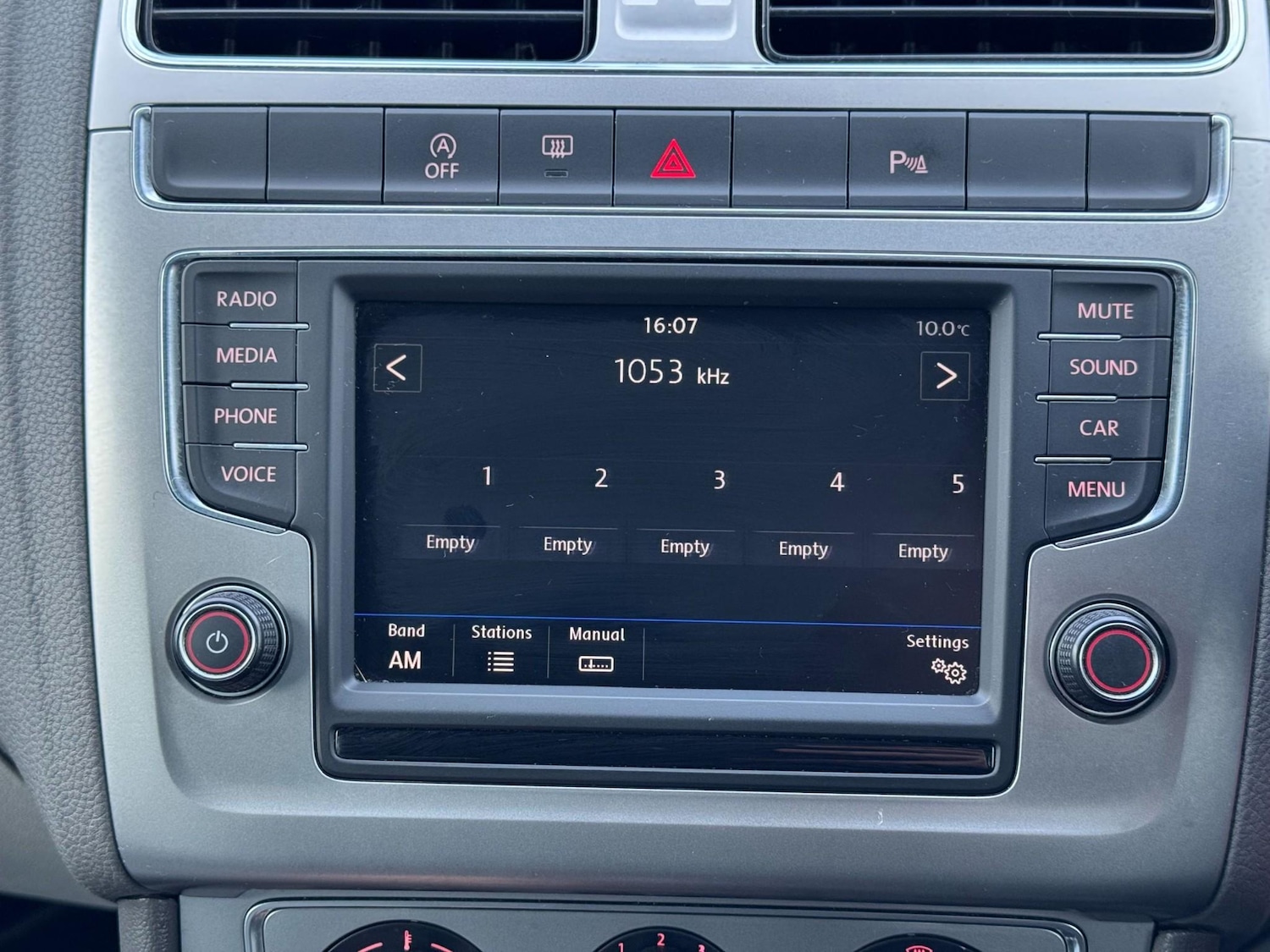 Used Volkswagen Polo 2017 for sale - 77236005: Photo 28