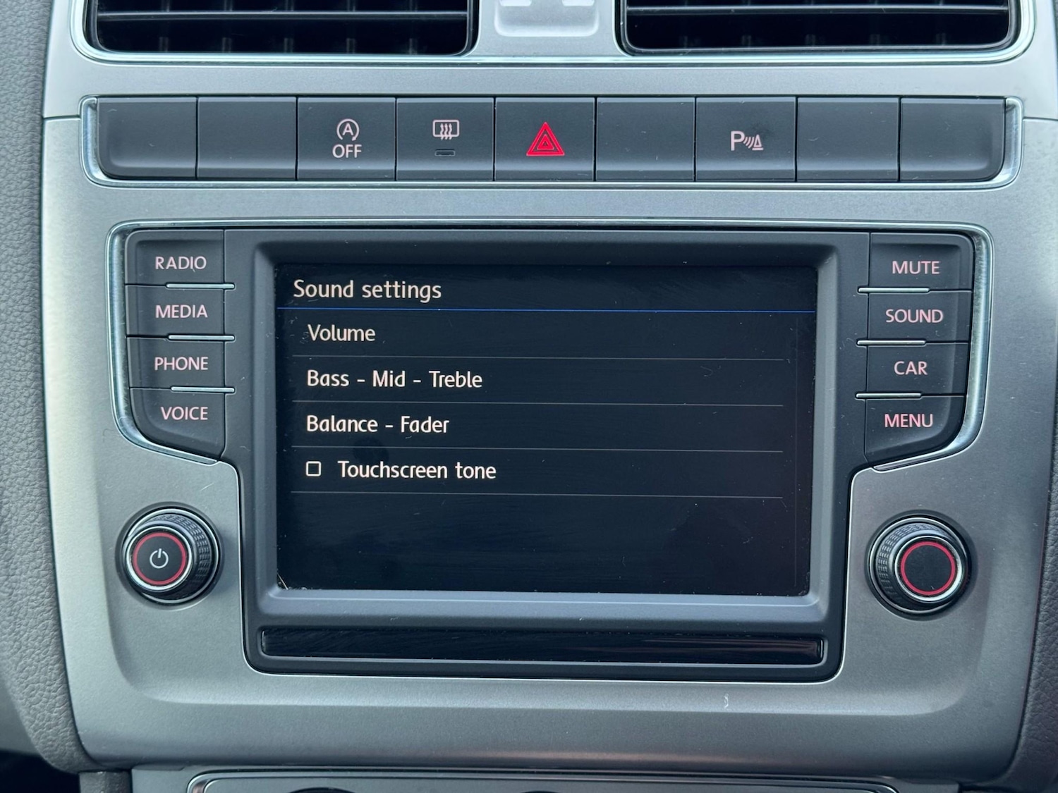 Used Volkswagen Polo 2017 for sale - 77236005: Photo 32