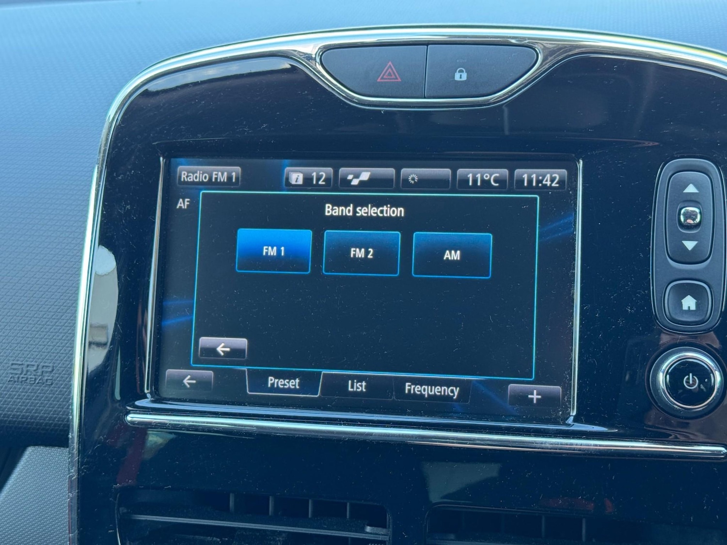 Used Renault Clio 2013 for sale - 76697304: Photo 28