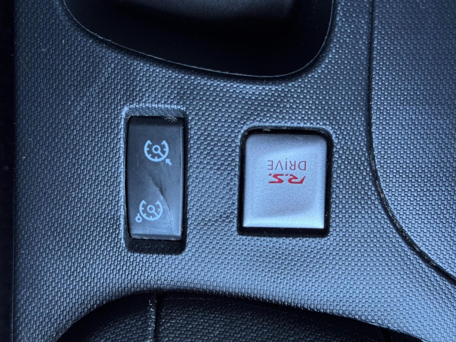 Used Renault Clio 2013 for sale - 76697304: Photo 43