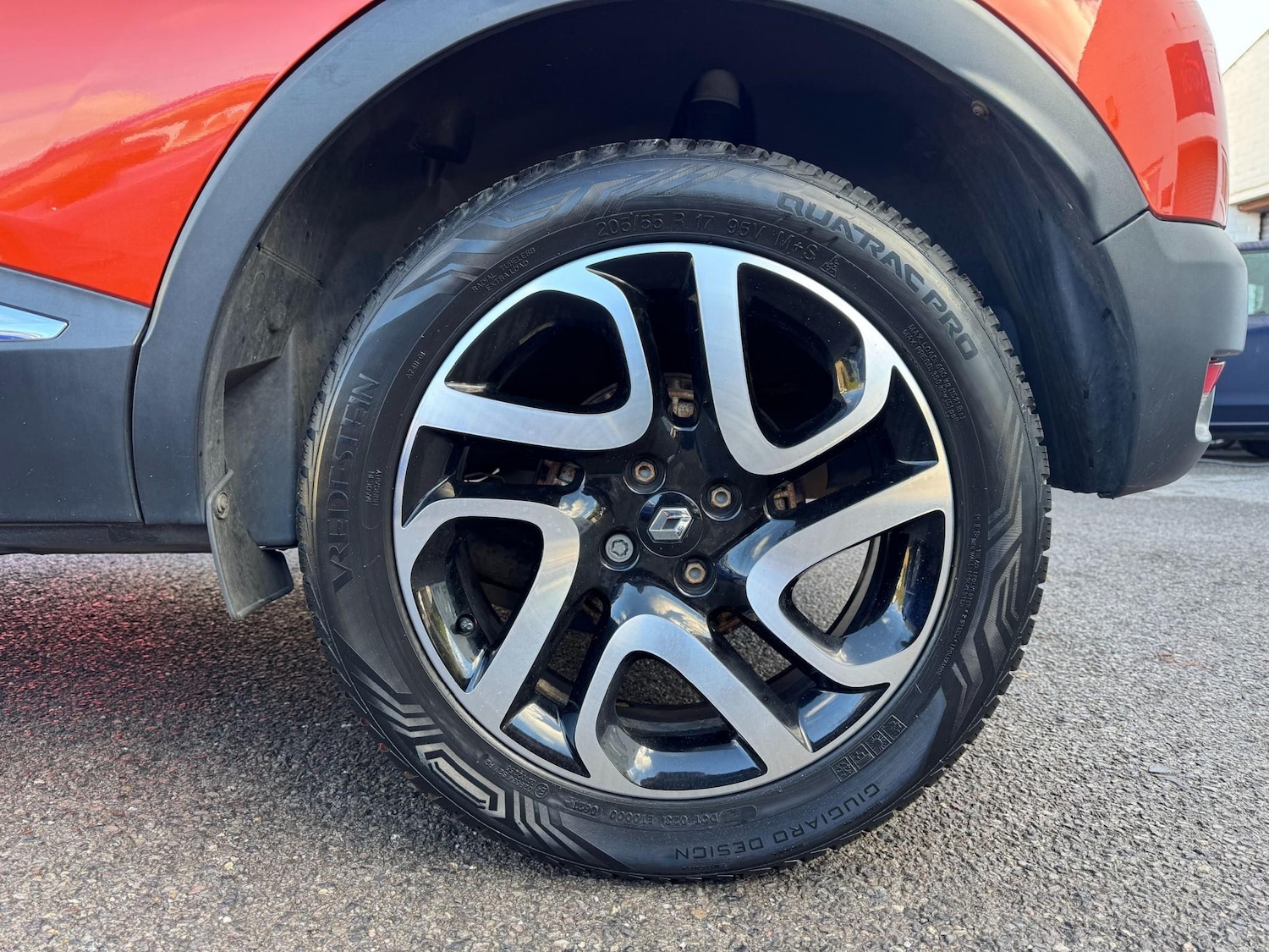 Used Renault Captur 2015 for sale - 76312695: Photo 12