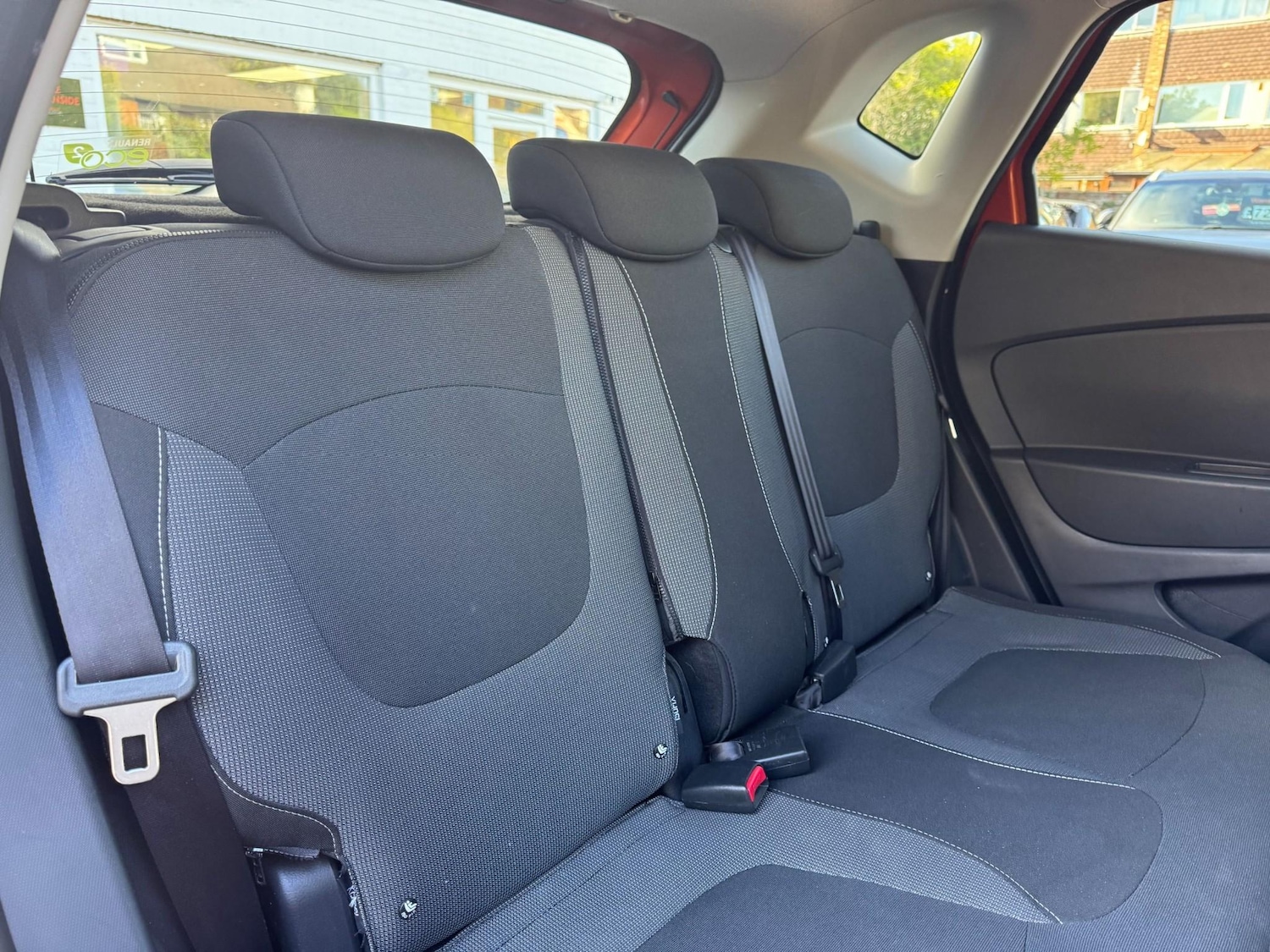 Used Renault Captur 2015 for sale - 76312695: Photo 19