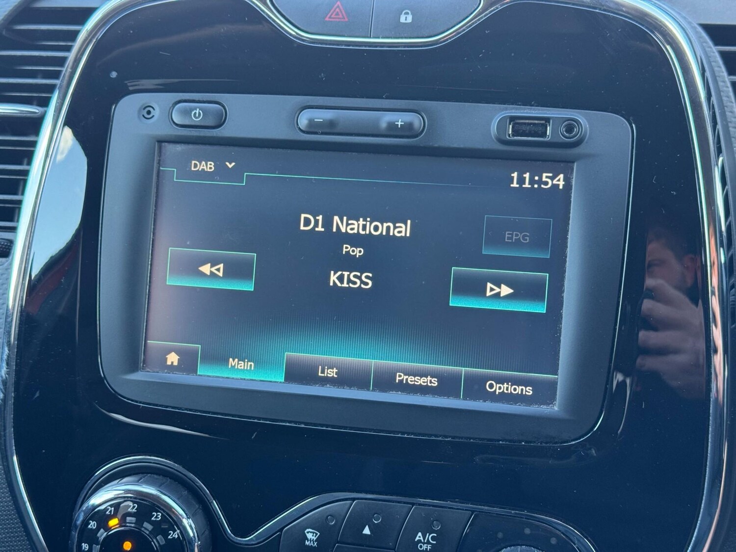 Used Renault Captur 2015 for sale - 76312695: Photo 26