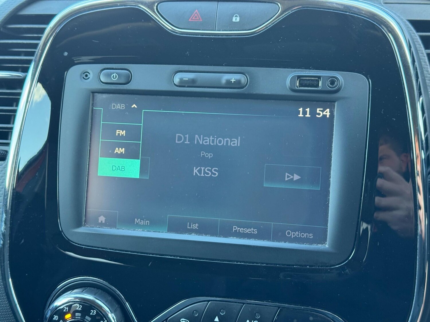 Used Renault Captur 2015 for sale - 76312695: Photo 27