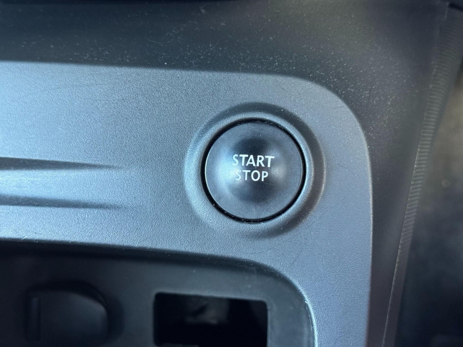 Used Renault Captur 2015 for sale - 76312695: Photo 38