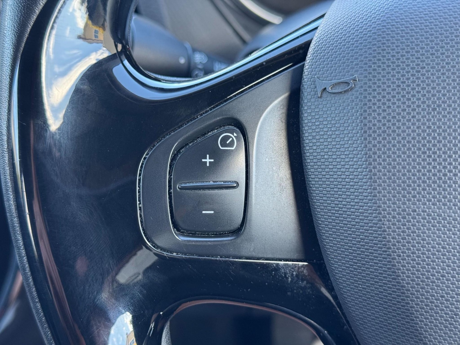 Used Renault Captur 2015 for sale - 76312695: Photo 41