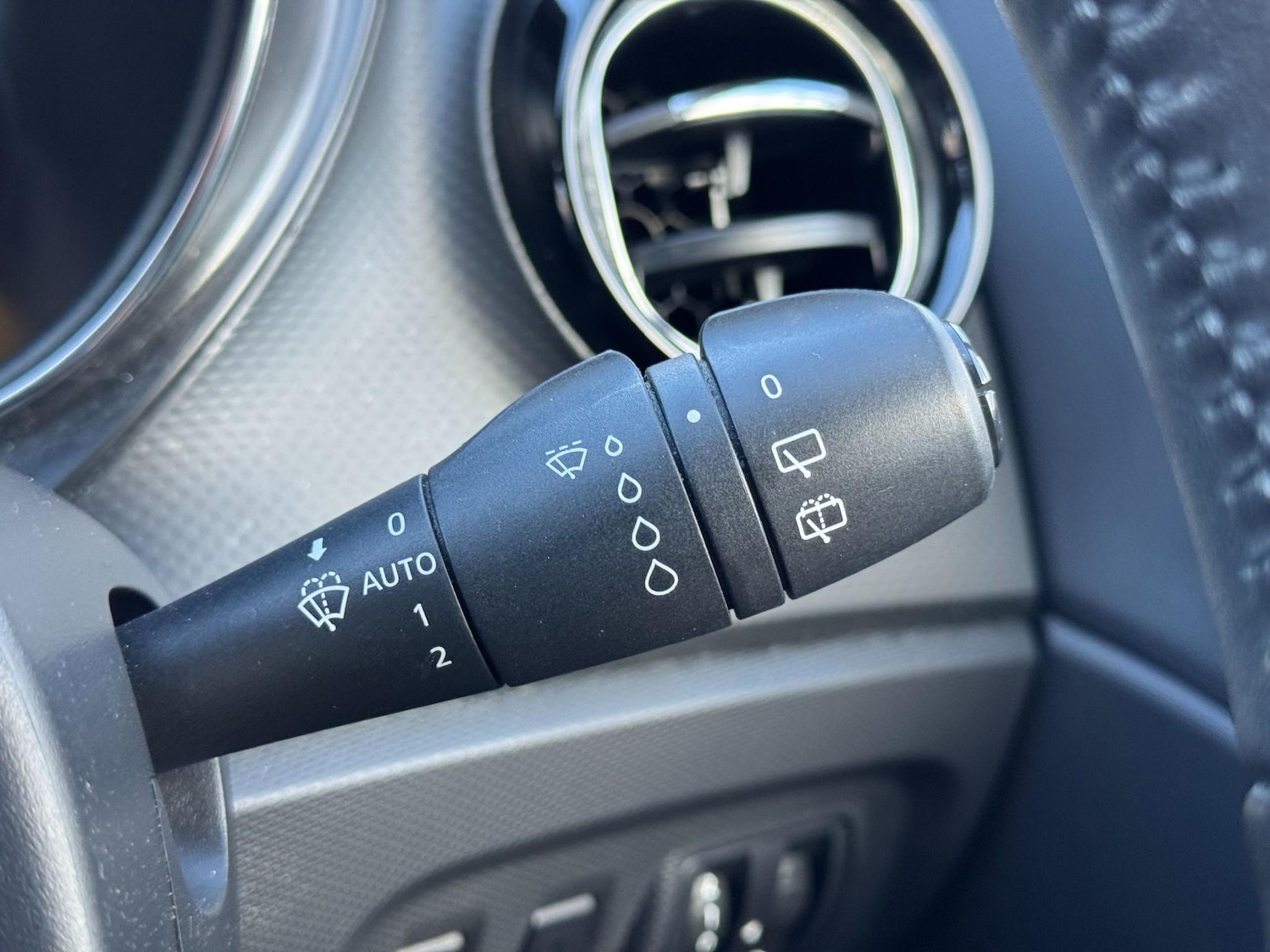 Used Renault Captur 2015 for sale - 76312695: Photo 44