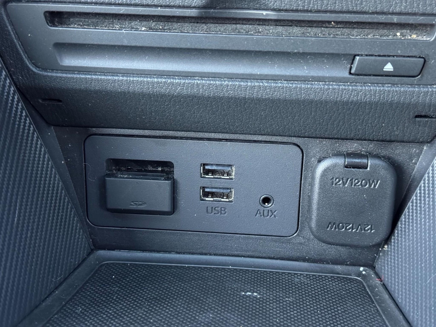 Used Mazda Mazda2 2016 for sale - 76783164: Photo 40