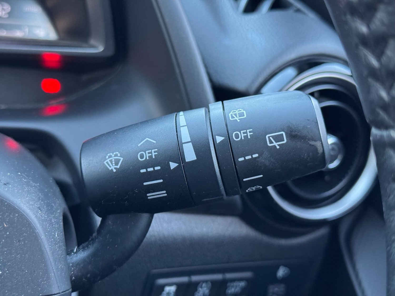 Used Mazda Mazda2 2016 for sale - 76783164: Photo 46