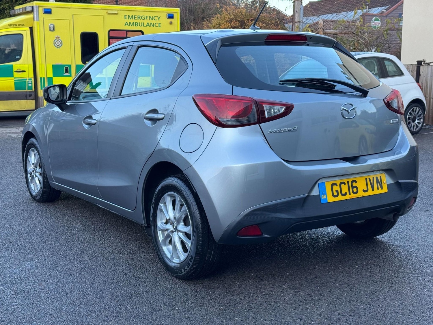 Used Mazda Mazda2 2016 for sale - 76783164: Photo 6