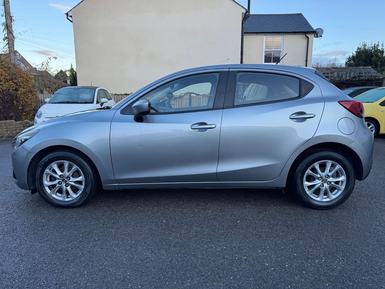 Used Mazda Mazda2 2016 for sale - 76783164: Photo 7