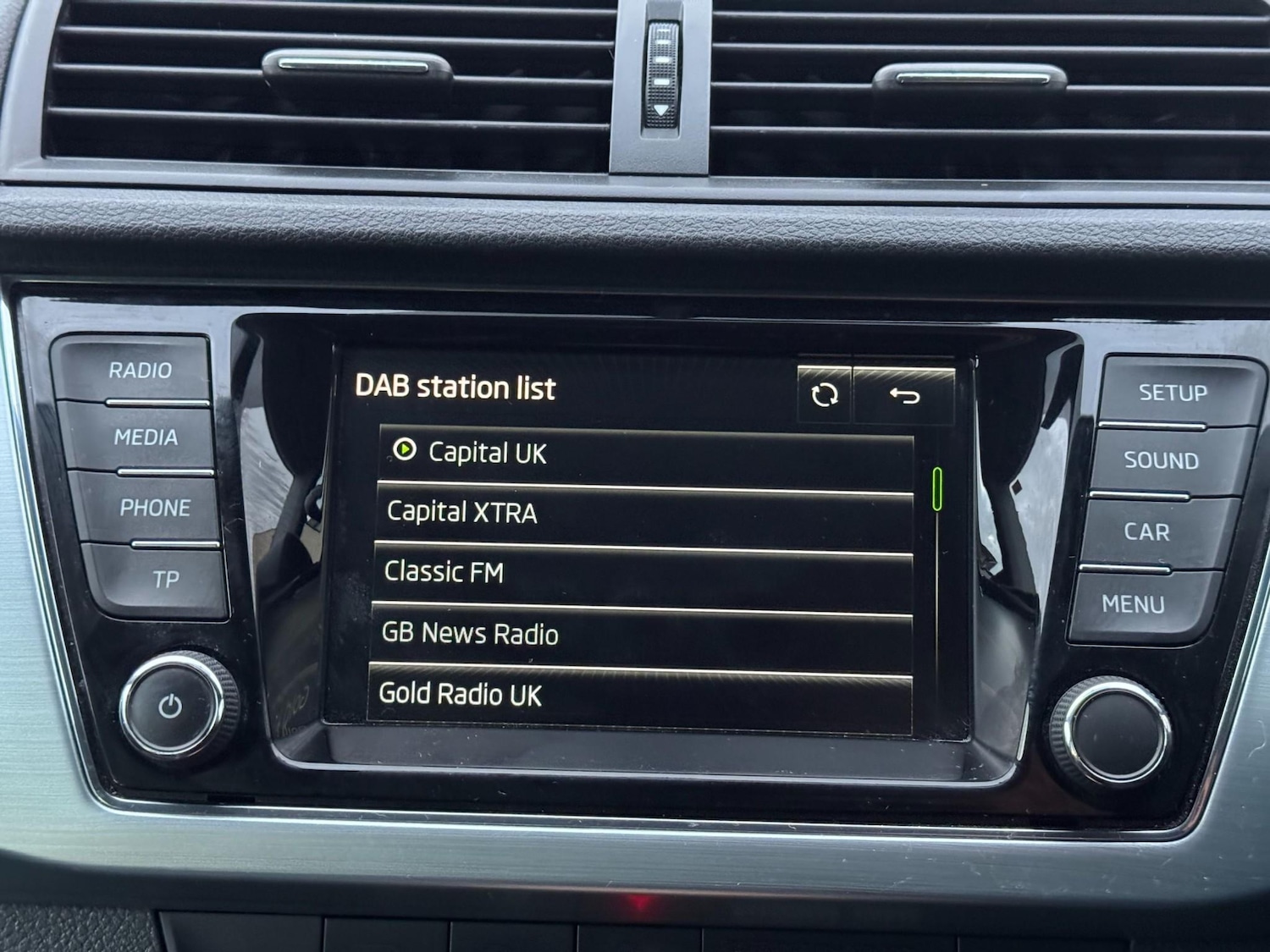 Used Skoda Fabia 2015 for sale - 77157178: Photo 27