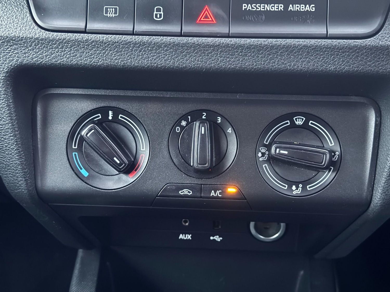 Used Skoda Fabia 2015 for sale - 77157178: Photo 38