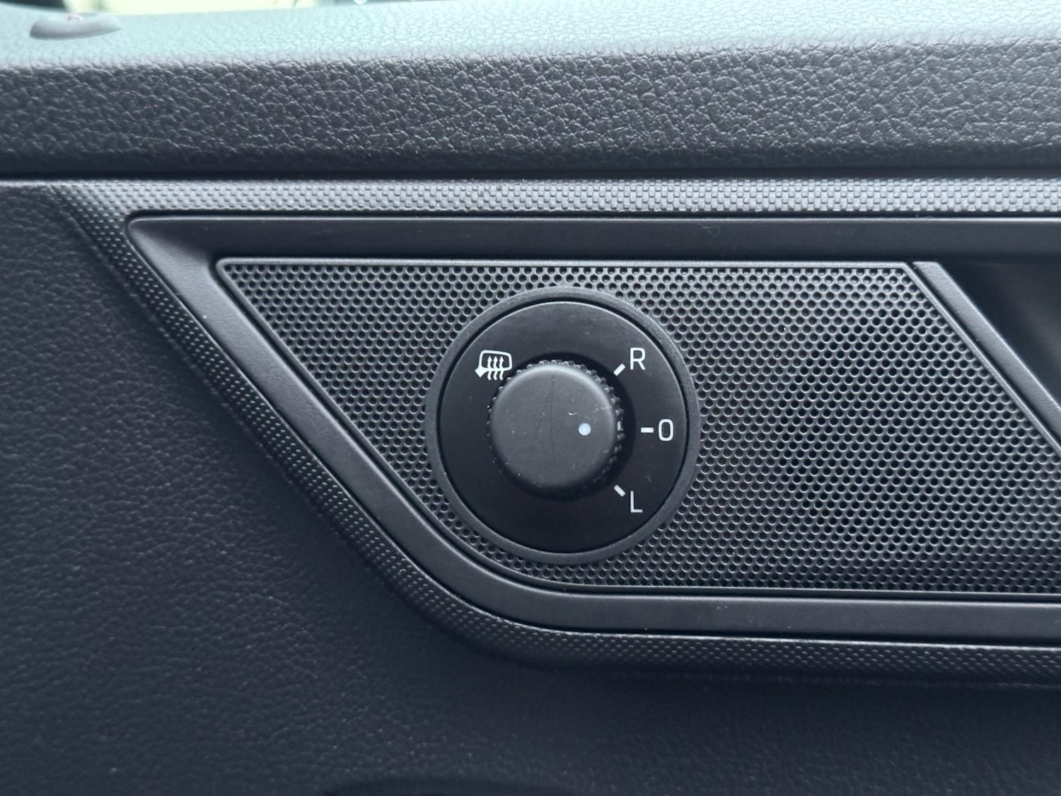 Used Skoda Fabia 2015 for sale - 77157178: Photo 45