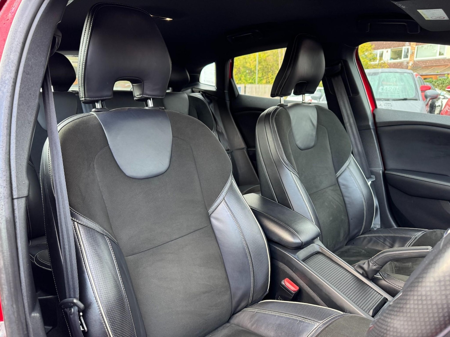 Used Volvo V40 2015 for sale - 76922545: Photo 18