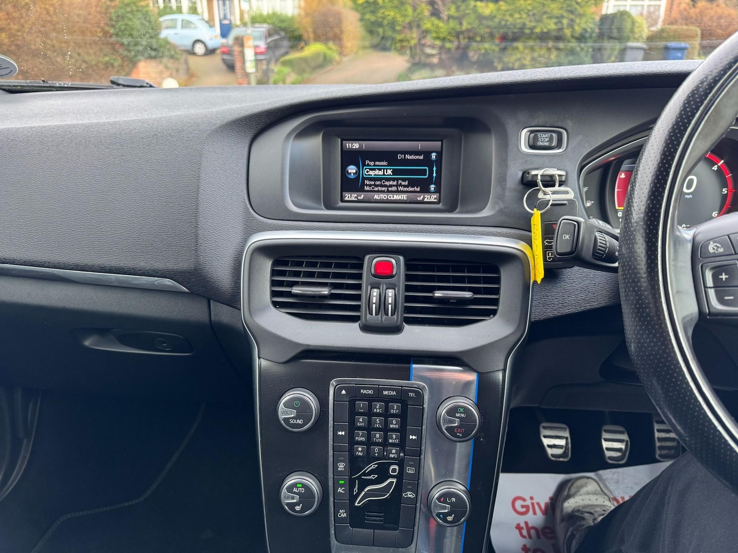 Used Volvo V40 2015 for sale - 76922545: Photo 24