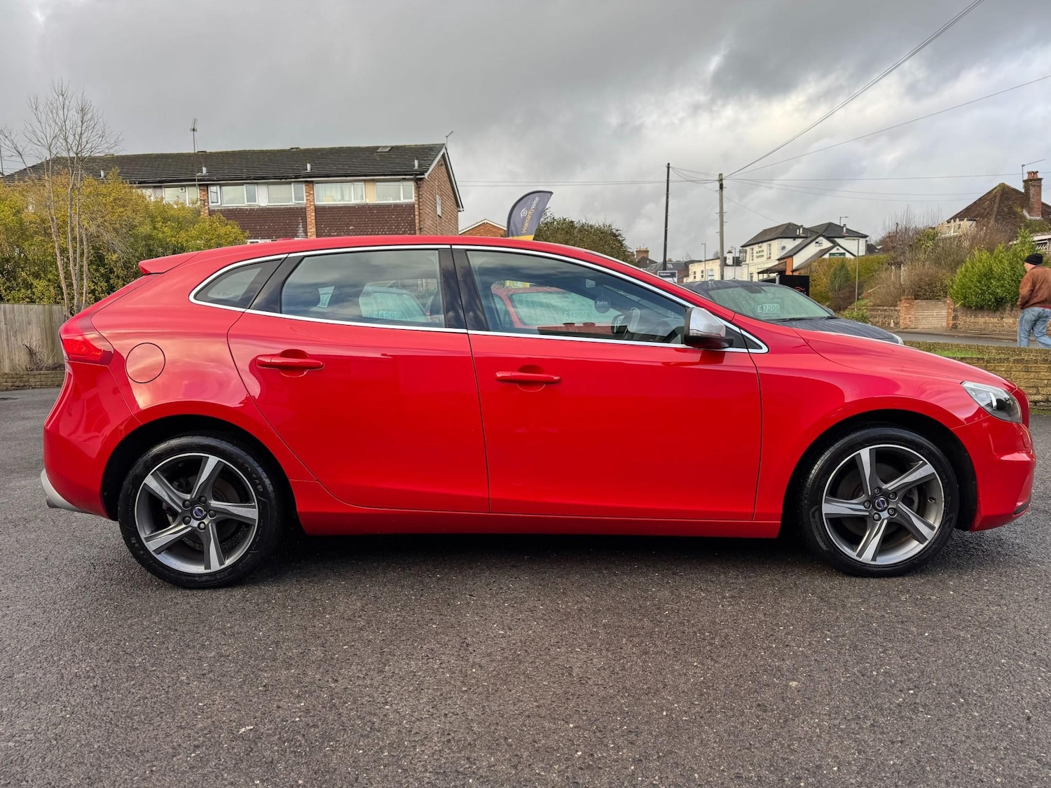 Used Volvo V40 2015 for sale - 76922545: Photo 3